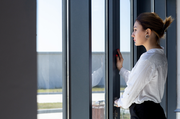 5 Ways to Improve Privacy in Your Home Office