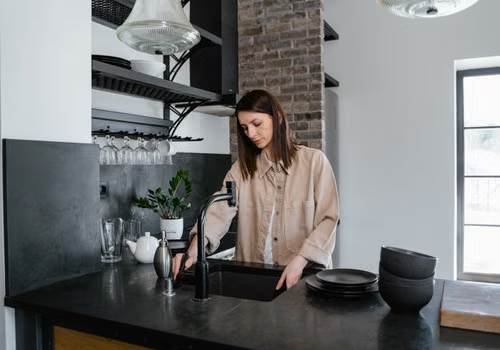 Whole House Water Filtration vs Under-Sink Filters: Which Is Better for Your Home?