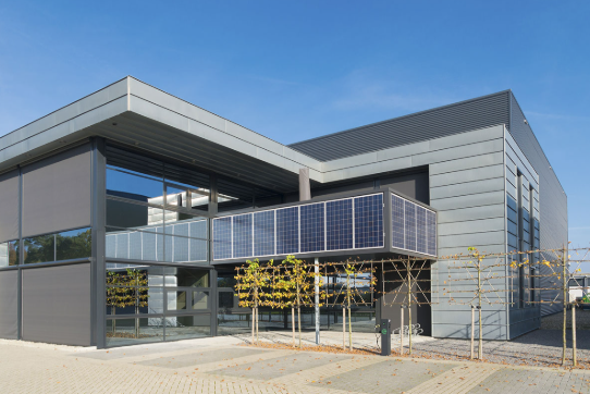 Solar Glass Panels: A New Dimension in Energy-Efficient Facade Design